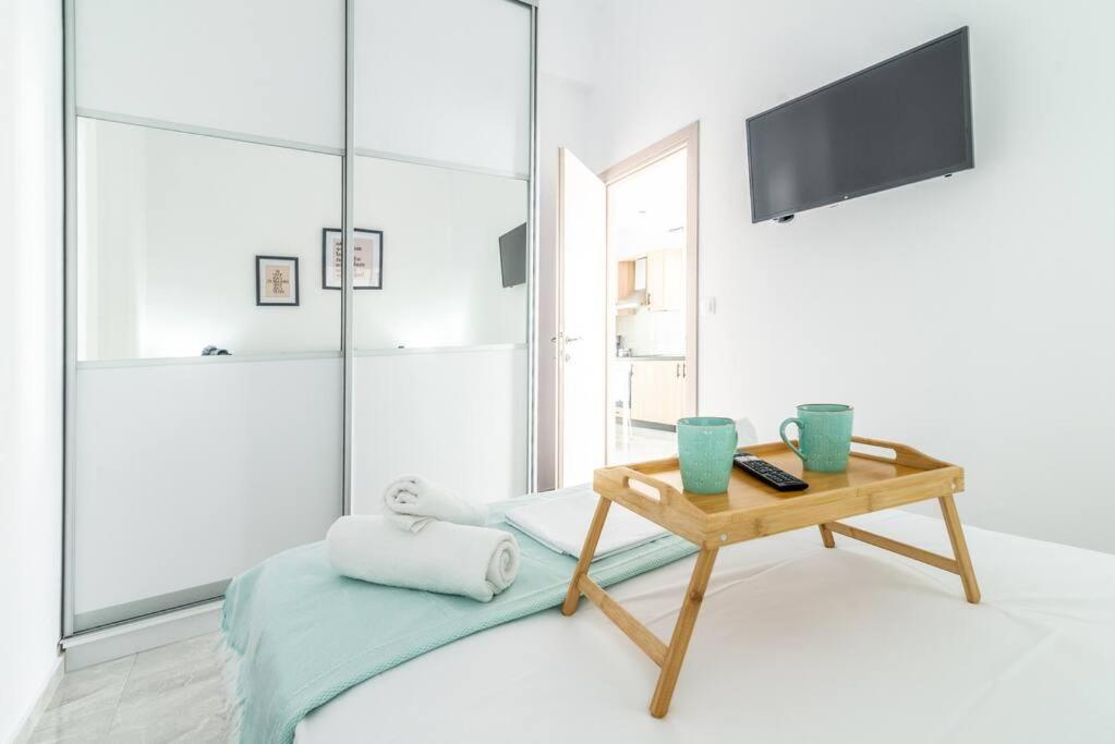 Modern & Stylish Flat For Friends & Couples Lägenhet Heraklion Exteriör bild